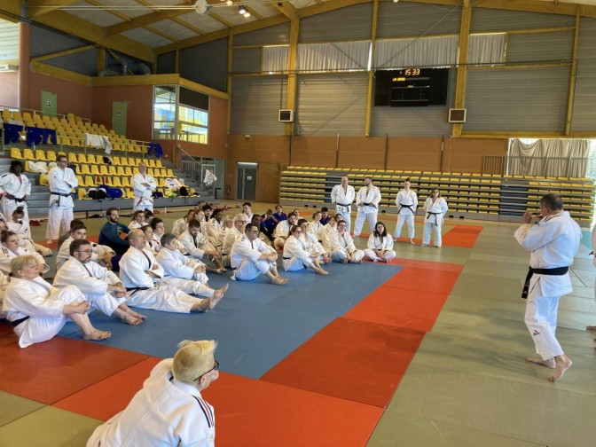 Image de l'actu 'Léo, Florence et Romane en stage dans la région pendant les vacances'